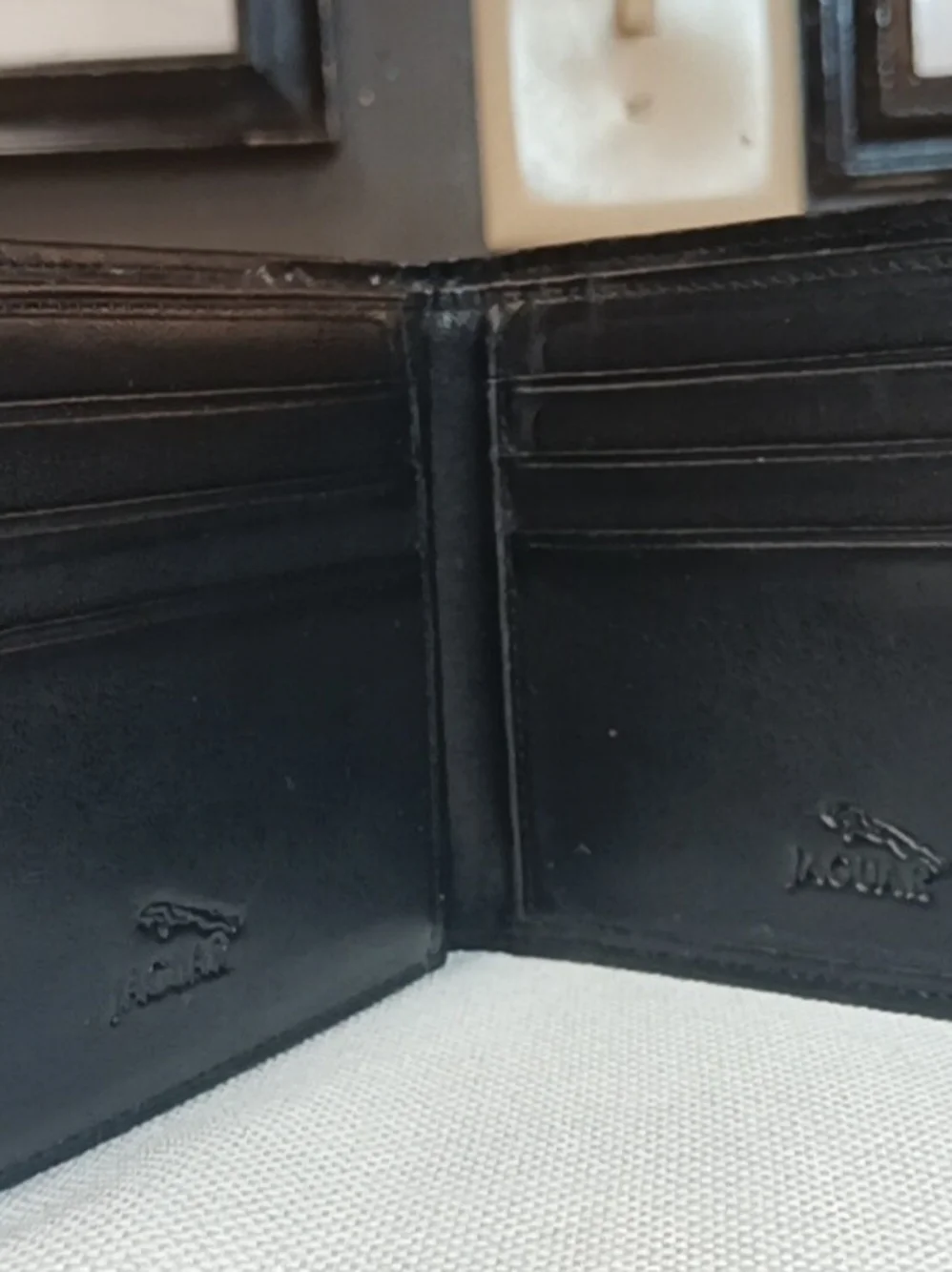 Vintage Rare Jaguar Black Leather bifold wallet